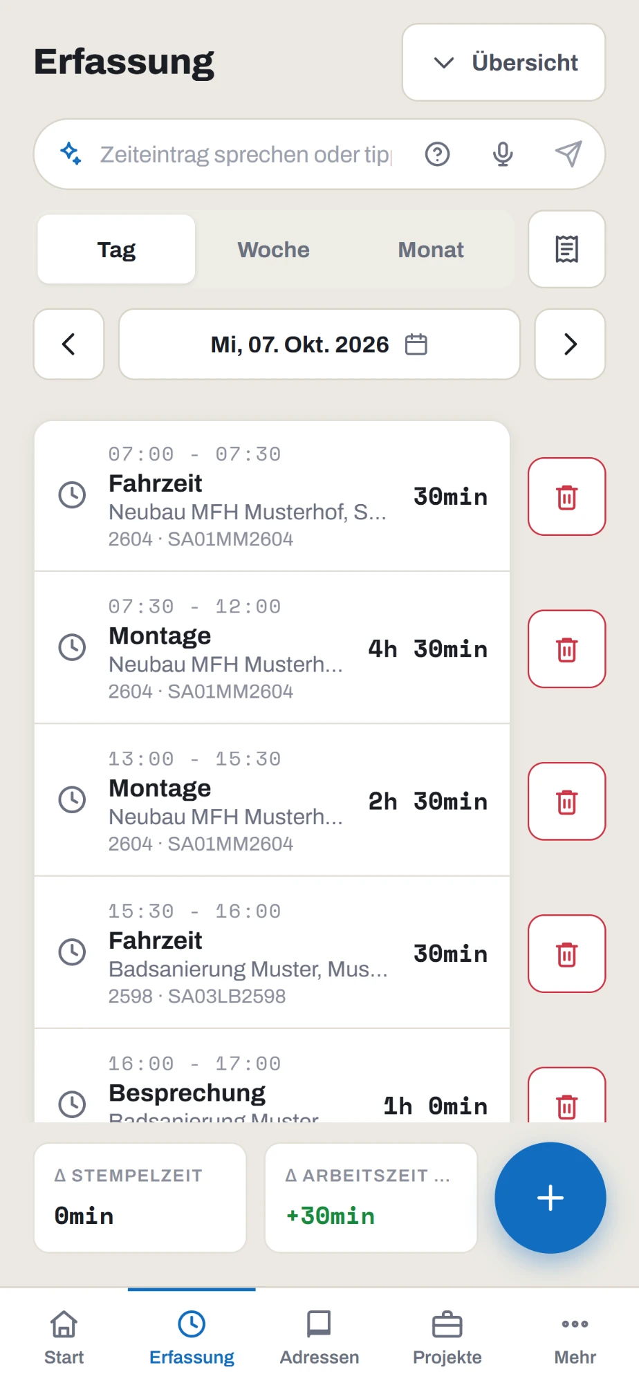 Zeit-App auf dem Telefon: Tagesansicht mit Zeiteinträgen pro Projekt